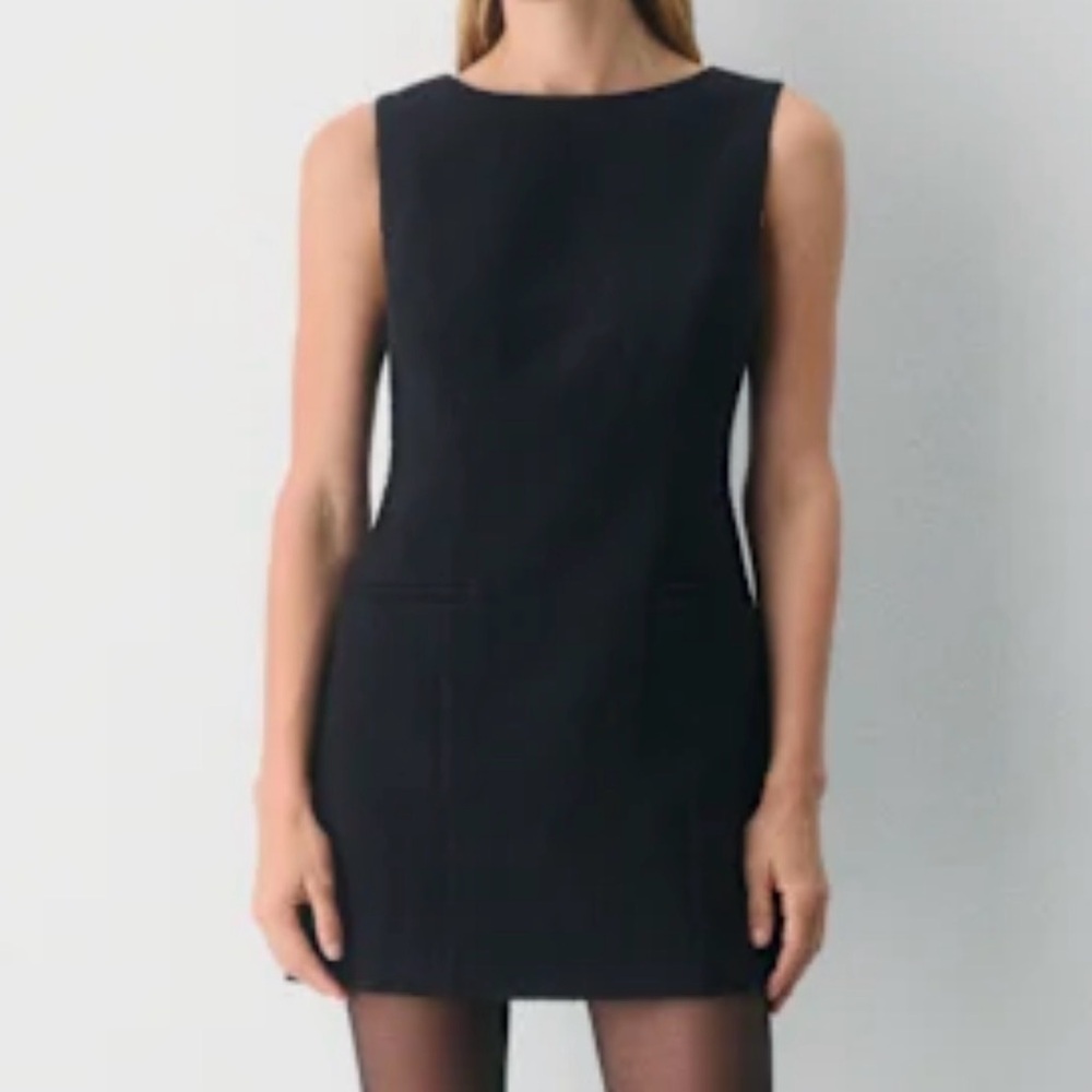 Ariztia Babaton Black Shift Mini Dress